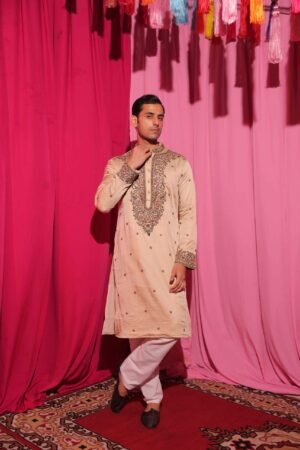 Noor-e-Sahab Kurta
